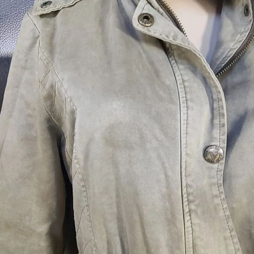 Guess jacket - Picture 6 of 10